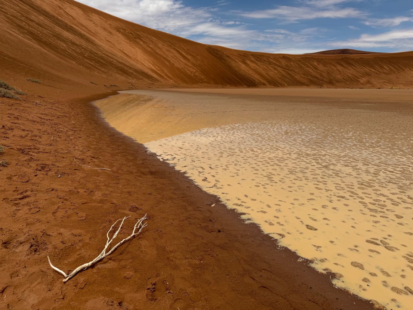 Wasser im Deadvlei